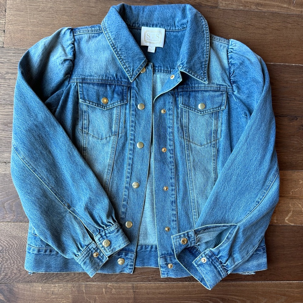 NWOT Denim Puff Sleeve Jacket